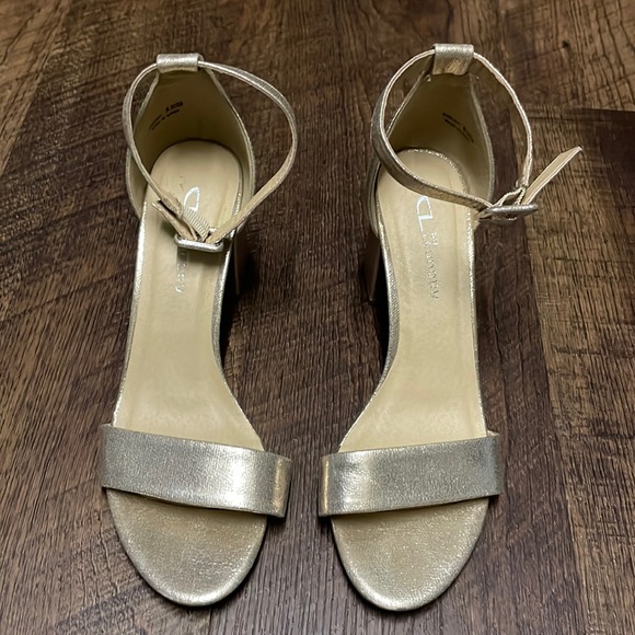Gold CL by Laundry block heel sandals - Picture 2 of 7